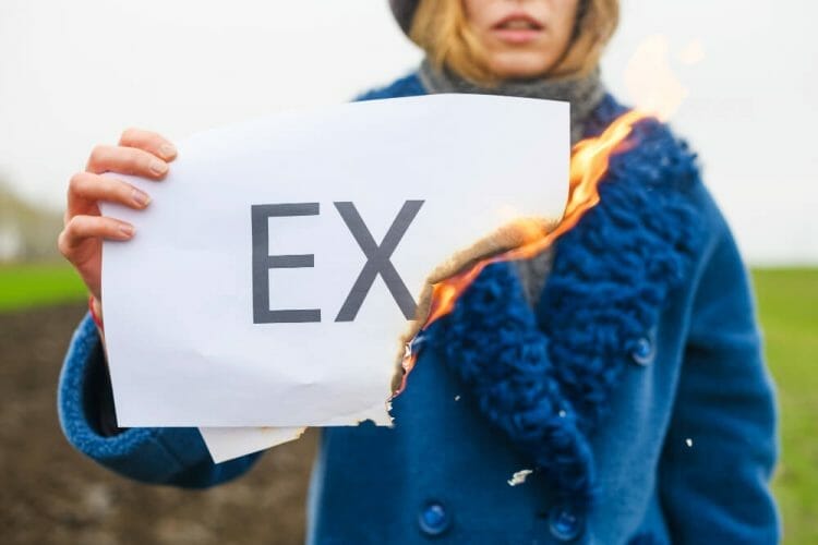 10 Signs Your Ex is Never Coming Back