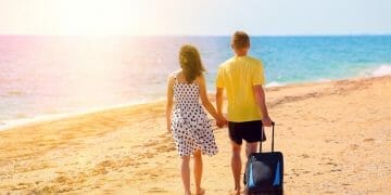 14 Signs He Doesn’t Want Anyone Else to Have You